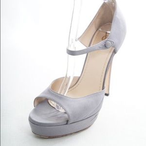 Yves Saint Laurent Gray Satin Peep Toe pumps